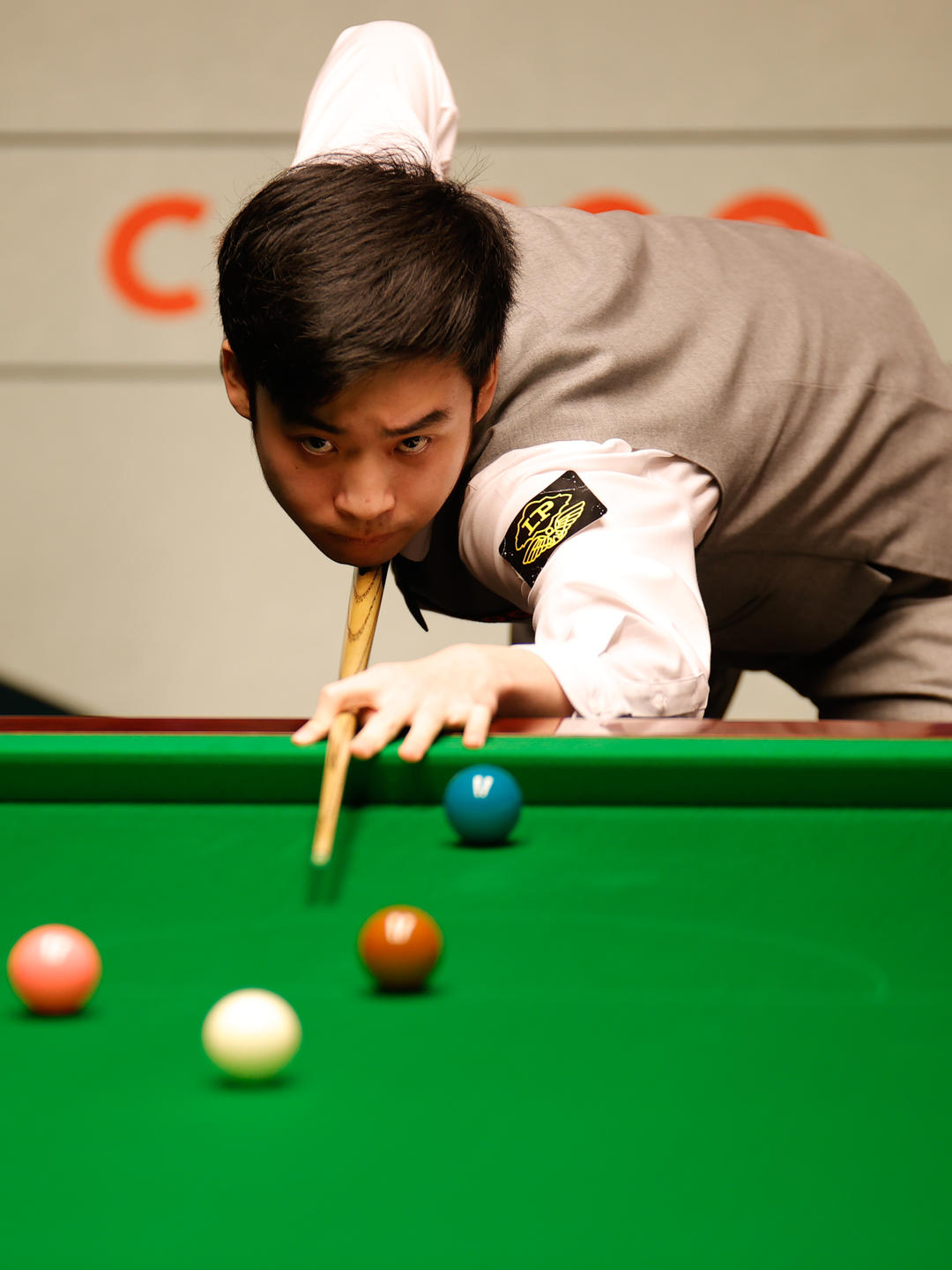 海报再次提 海报再次提