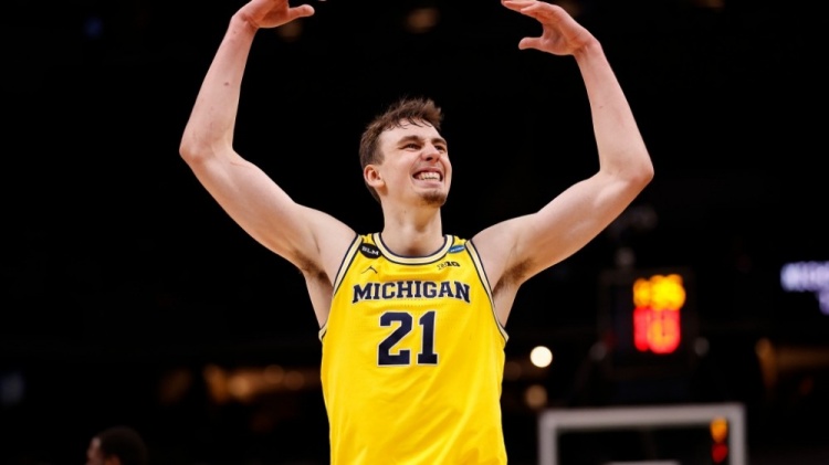 的猜测更加 的猜测更加